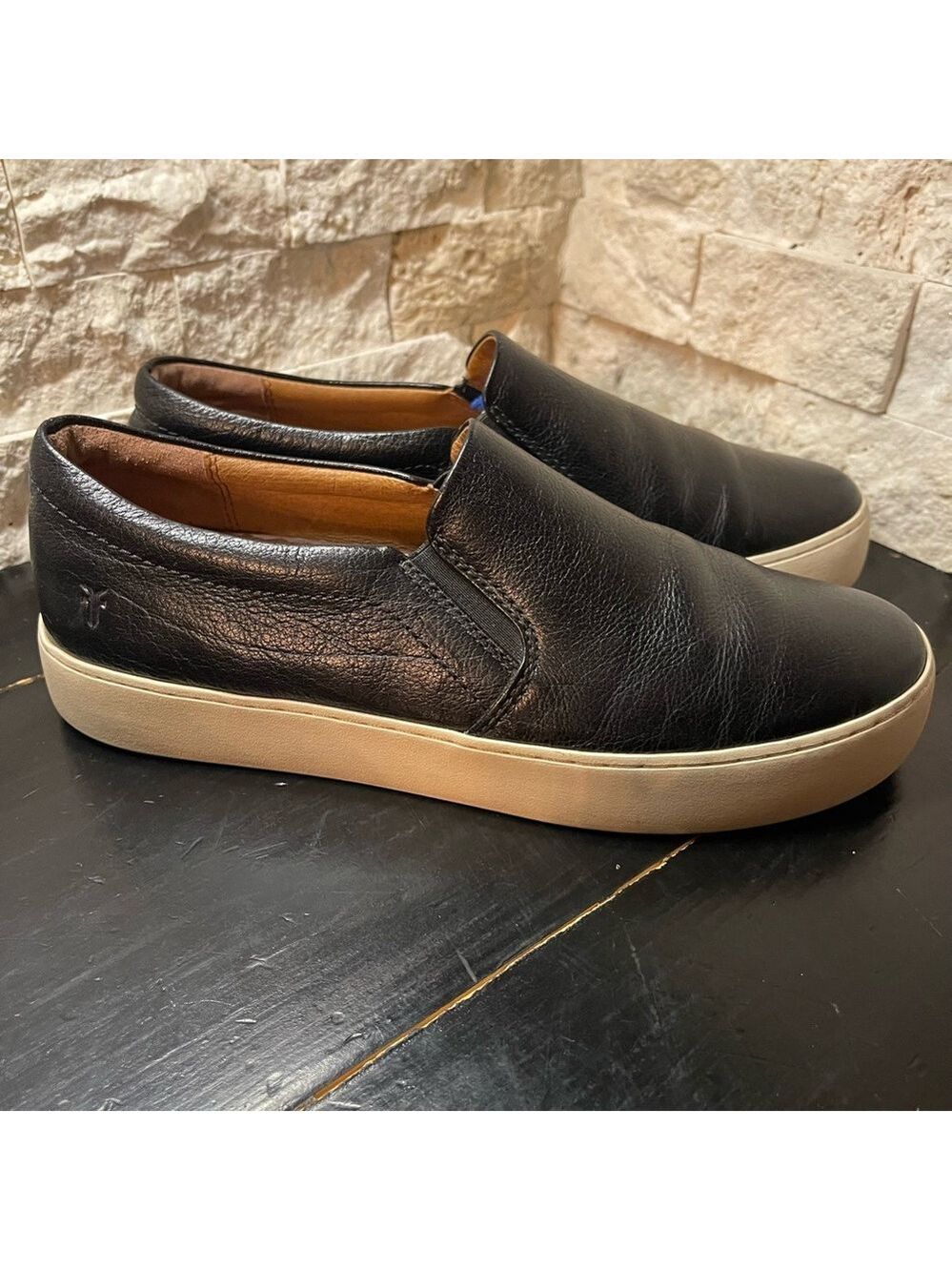 Frye Lena Slip On sneakers style 71292 Black Leather Rubber Sole Loafer EUC